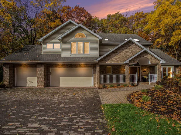 1876 Boardwalk, Saint Joseph, MI 49085