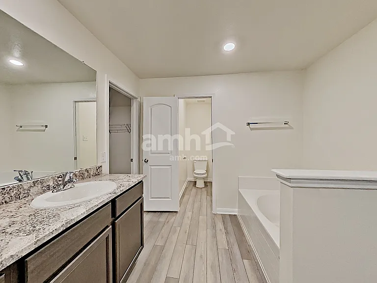 7926 Cactus Plum Dr — Photo 11