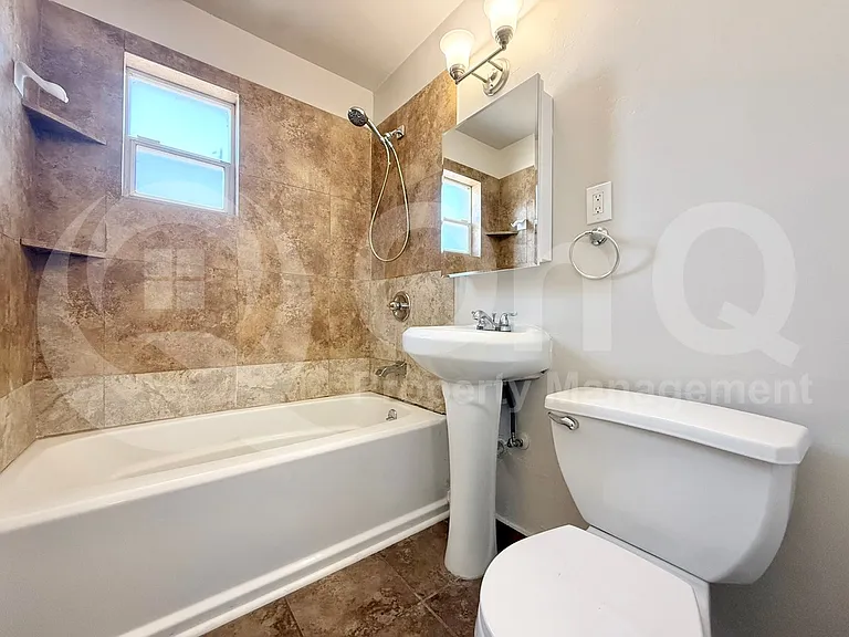 3026 W Pierce St — Photo 14
