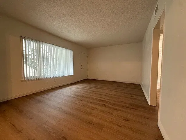 1 bed, 1.0 bath, $1,650 — Photo 3