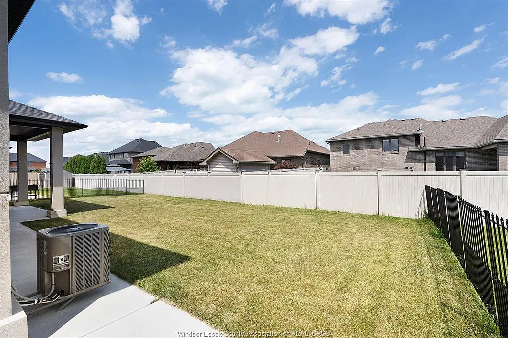 4 bed, $4,100 — Photo 4