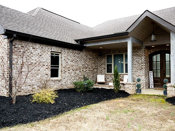 2nd image of 60418 Hatley Rd