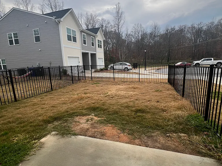 120A Fosters Glen Pl #120A — Photo 22