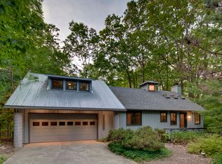6909 2nd St, Douglas, MI 49406