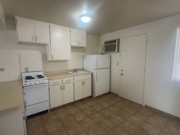 6910 N Santa Fe Dr #10, Winton, CA 95388