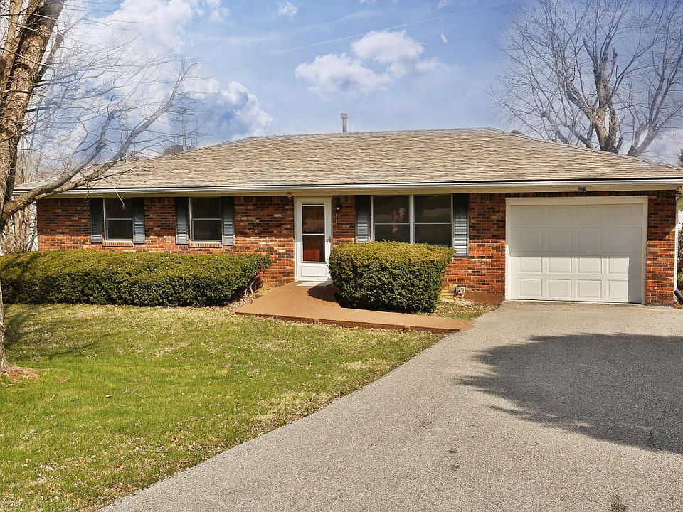 1st image of 872 Lark Ln