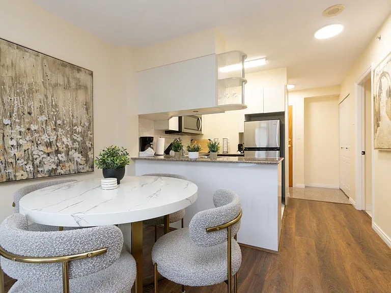 1189 Howe St #1501 — Photo 8