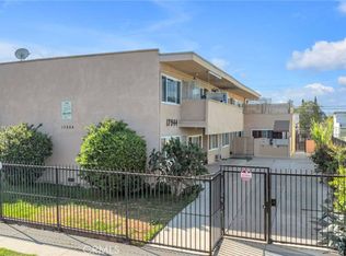 17944 Schoenborn St, Northridge, CA 91325