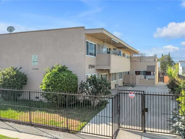 17944 Schoenborn St, Northridge, CA 91325