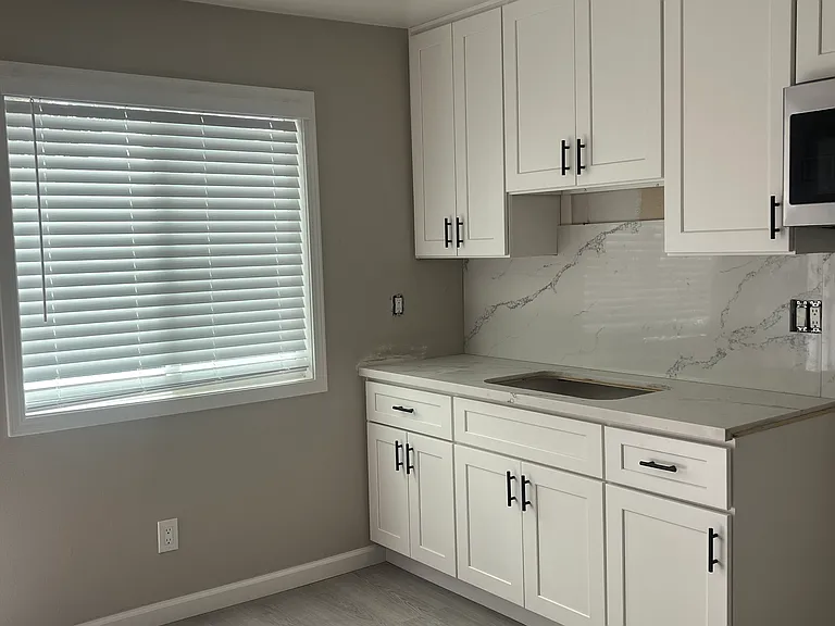 29517 Dixon St #1 — Photo 1