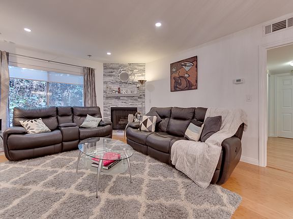 2nd image of 1827 Greenfield Ave APT 108