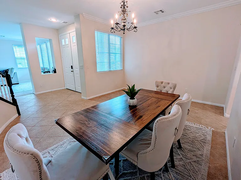 11025 Edina Ct — Photo 14