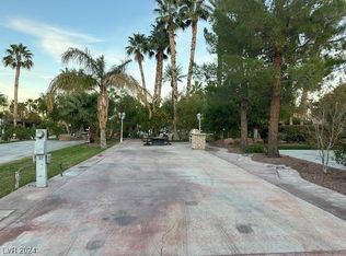 8175 Arville St #92, Las Vegas, NV 89139