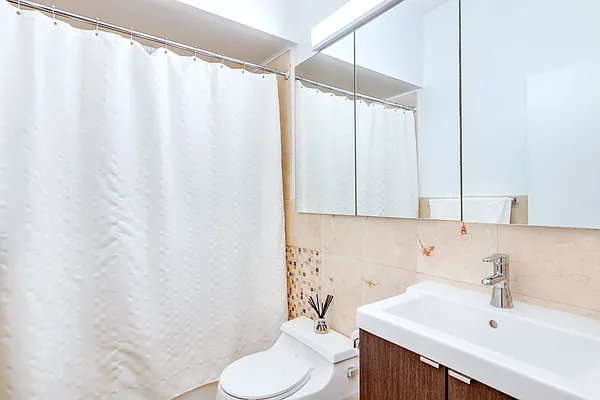 Rented by Loftey LLC | media 9