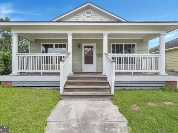 1208 Love St, Savannah, GA 31415