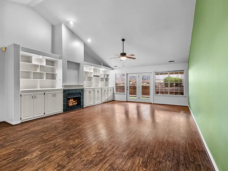 Pointer Lane Duplex — Photo 2