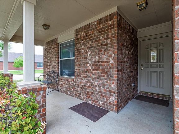 2nd image of 106 Lucky Clover Ln