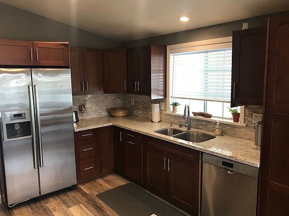 Light, bright & modern