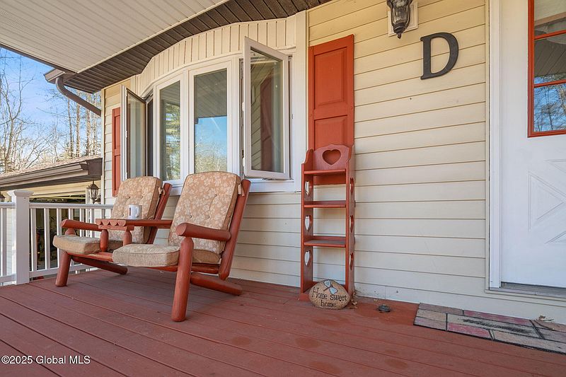 5th image of 238 Tompkins Road