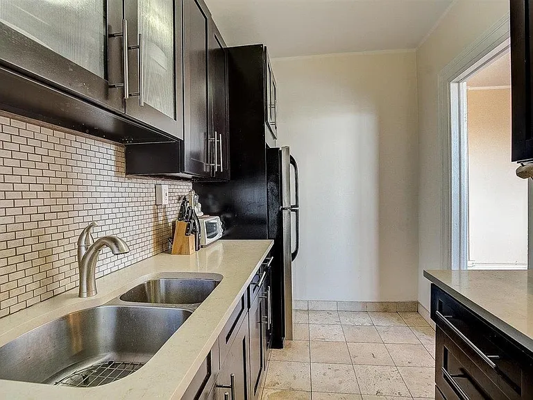 2600 Kennedy Blvd #8L — Photo 9
