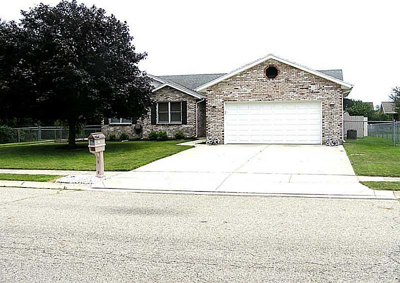 1st image of 1909 Carlyle Dr
