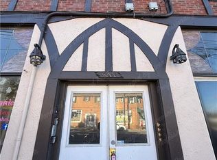 5200 Montgomery Rd #1, Cincinnati, OH 45212