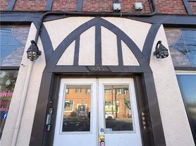 5200 Montgomery Rd, Cincinnati, OH