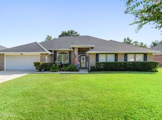 1546 Pelican Bayou Dr, Biloxi, MS 39532