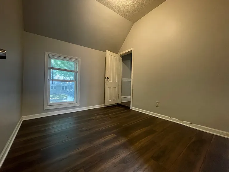 3255 Logan Ave N #2 — Photo 10