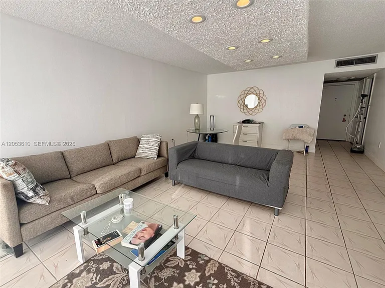 5838 Collins Ave #7E — Photo 6