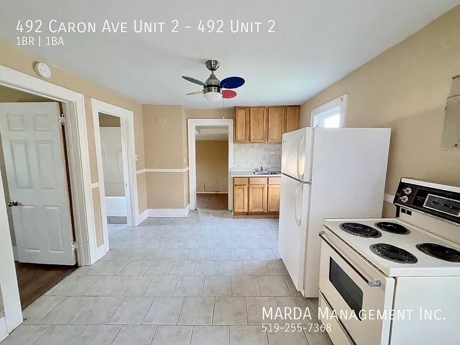 Cozy 1 Bed/1 Bath Split-Level Upper Unit Plus Hydro! — Photo 2