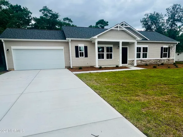 1653 Star Cross Drive SW, Shallotte, NC 28470