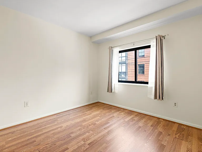 420 Jefferson St #3B — Photo 7