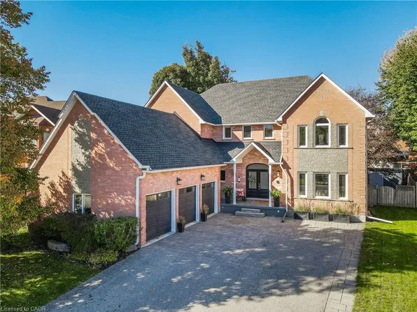 44 Brewster Pl, Cambridge, ON N3C 3T9