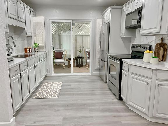 4th image of 330 Pasquale Ct
