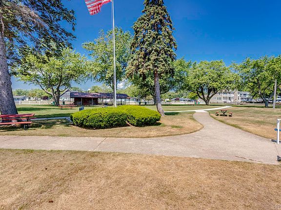 3rd image of LOT 402 Sunset Blvd
