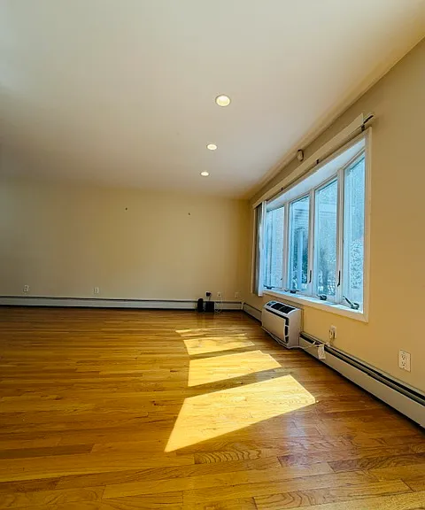 2207 Parsons Blvd #1 — Photo 2