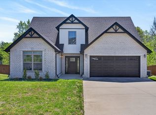 1071 Barnhill Rd, Clarksville, TN 37043