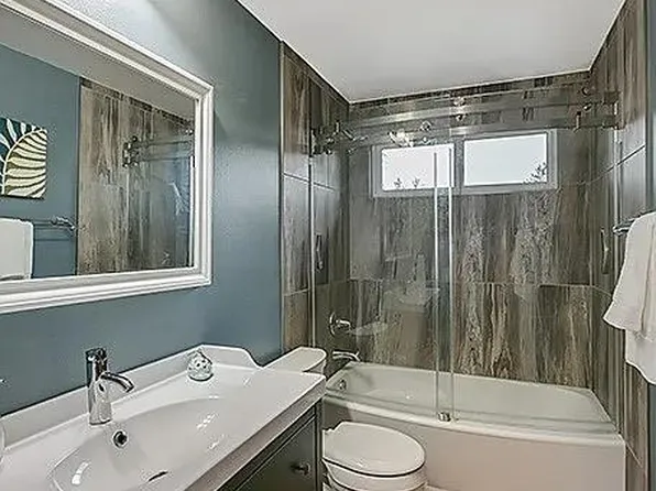 23344 NE 27th St, Sammamish, WA 98074