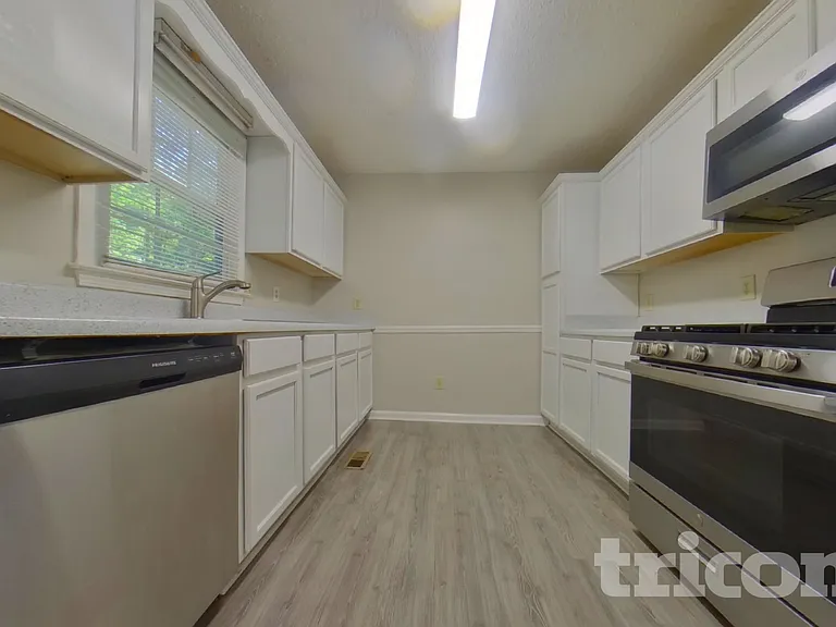85 Elizabeth Pl — Photo 5