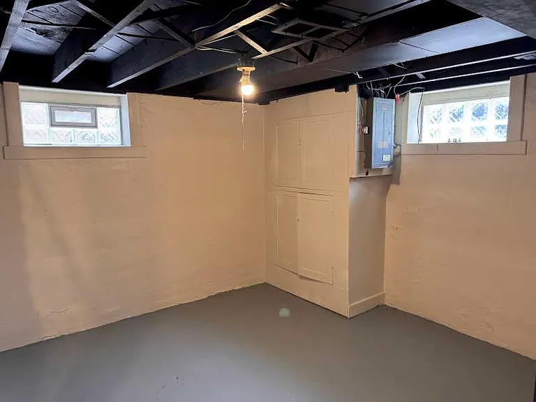 14754 Lydia Ave — Photo 8