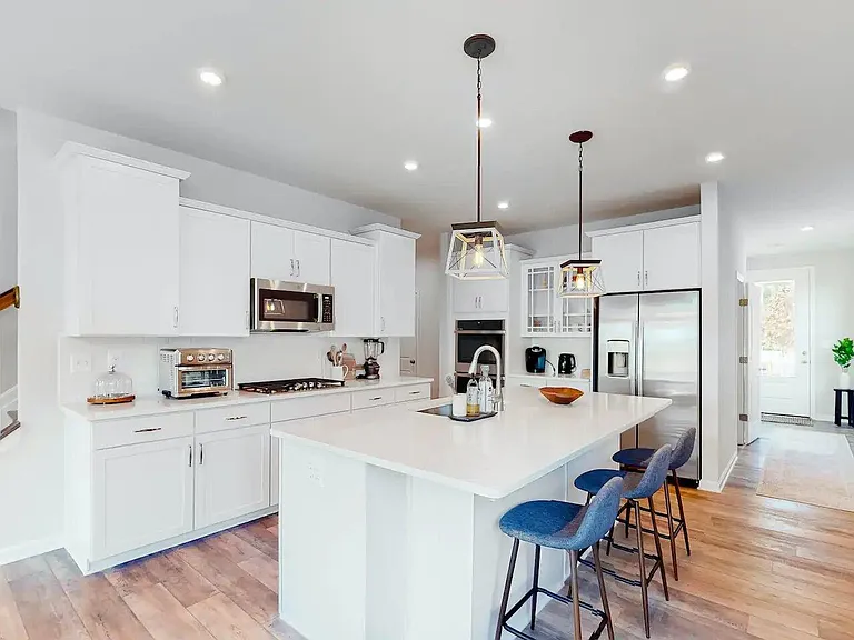 33176 Oyster Cove Dr — Photo 2