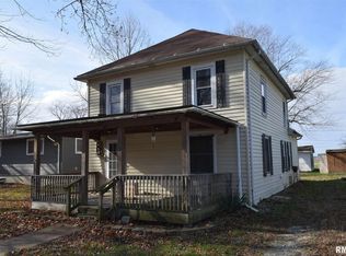 205 S Fulton St, Avon, IL 61415