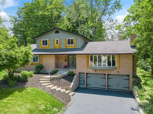 907 Cascade Dr, Dayton, OH 45431