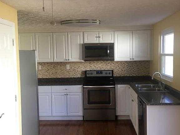 4th image of 3742 Mexico Ave
