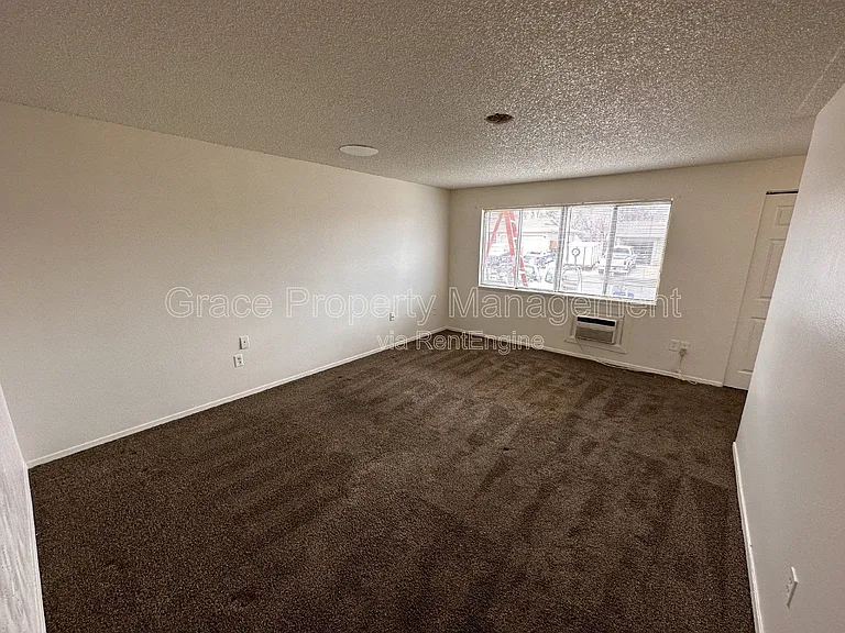 2874 E 118th Ct — Photo 4