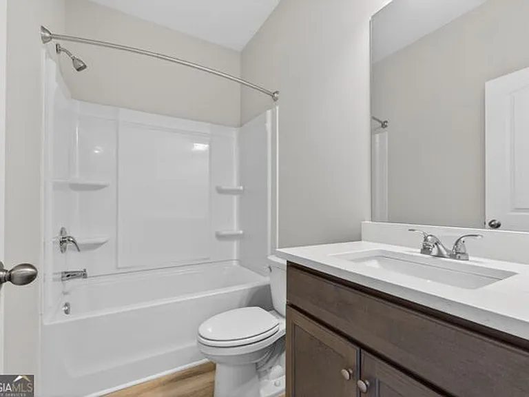9 Crown St — Photo 20