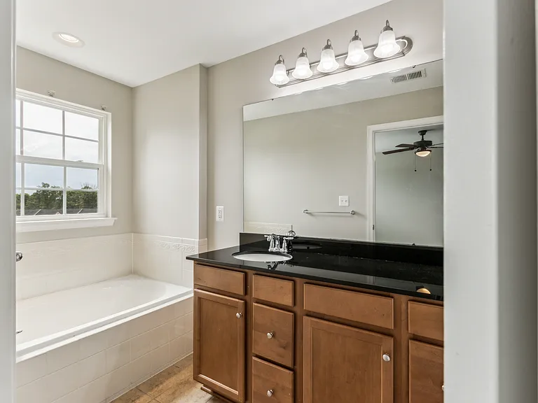 3107 Alliance Ct — Photo 11