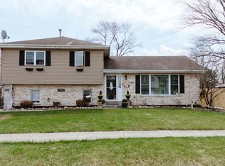 4419 152nd St, Midlothian, IL 60445