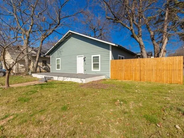 575 E Houston St, Paris, TX 75460